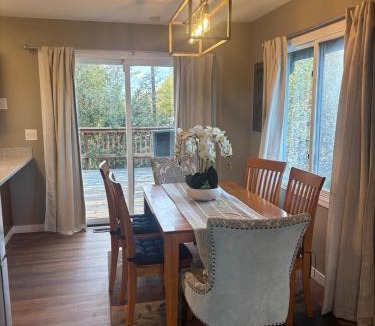 Turnagain House | Relaxing-Retreat, Anchorage Getaway, Cozy & Newly Remodeled