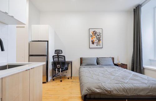 Montreal Apartment | Relaxing Studio for 2 Guest with parking