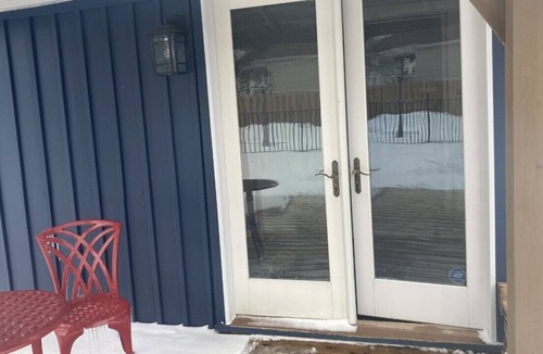 Niagara Falls Cottage | Remodeled 1880 built Tiny Cottage with Skylights in Niagara Falls