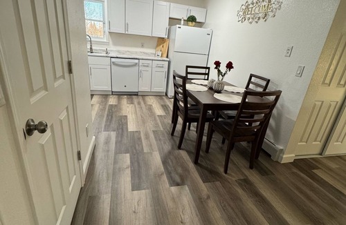 Spenard House | Remodeled 2bed 1 bath Apartment unit