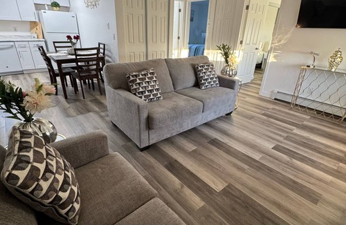 Spenard House | Remodeled 2bed 1 bath Apartment unit