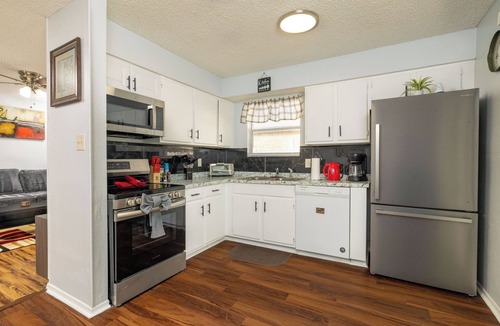 Fossil Creek House | Remote Work, Near Stockyards & DFW + Sleeps 8