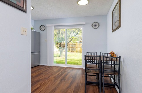 Fossil Creek House | Remote Work, Near Stockyards & DFW + Sleeps 8