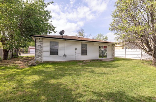 Fossil Creek House | Remote Work, Near Stockyards & DFW + Sleeps 8