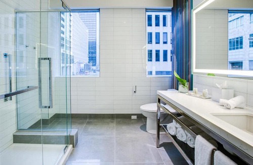 Downtown Montreal Hotel | Renaissance Montreal Downtown Hotel