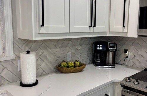 Lakeland House | Renovated with great lake views & swim dock!