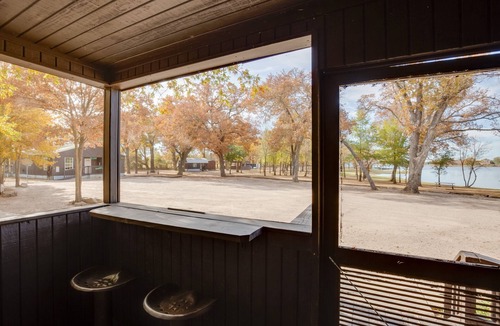 Cayuga Apartment | Reservoir & Dock Access: Pet-Friendly Kerens Cabin