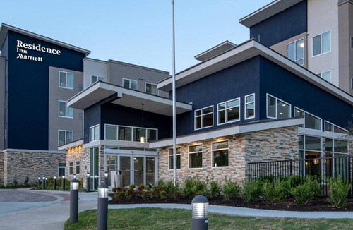 Oak Cliff Hotel | Residence Inn by Marriott Dallas at The Canyon