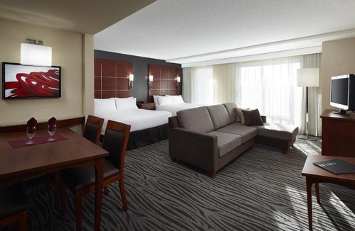 Saint-Laurent Hotel | Residence Inn by Marriott Montreal Airport