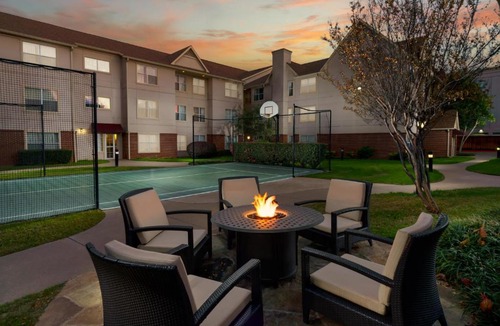 North Arlington Hotel | Residence Inn by Marriott Arlington