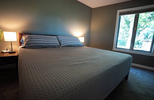 Yankton County House | River Bend Vacation Home