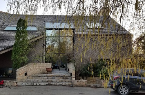 Saskatoon Villa | River Front Mansion Minutes with indoor heated pool and hottub