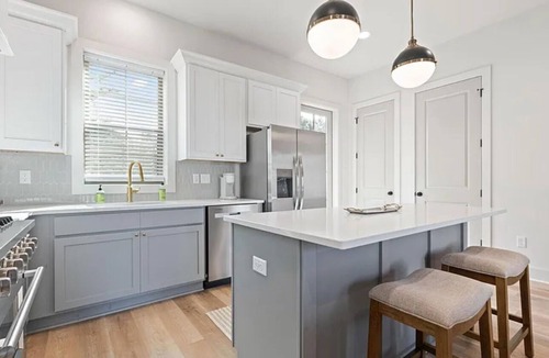 Lafayette House | River Ranch Cozy Lux Comfort