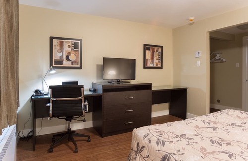 Brossard Apartment | Riverfront Apartment - Brossard - Easy access to Downtown MTL