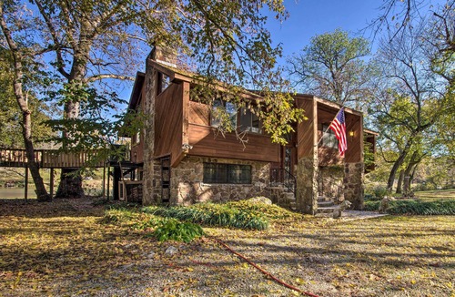 Mammoth Spring Cabin | Riverfront Getaway w/Treehouse, Fire Pit & Deck!