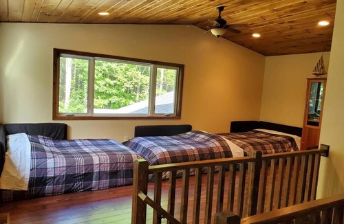 Wallace House | Riverfront Private Wooded 4-Season Cottage Retreat