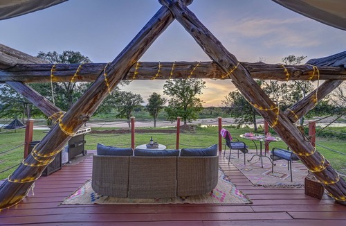 Marble Falls Cabin | Riverfront Yurt, AC, Hot tub, Kayaks, Movie Projector, Fire Pit