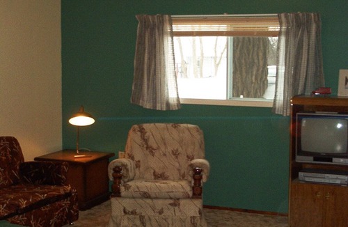 Pilot Mound House | Rock Lake Suite
