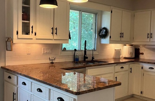 Rosemount House | Rockway Retreat | Spacious Home and Backyard Oasis