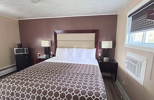 Balderson Hotel | Roger's Motel