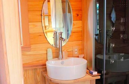 Jeddo Cabin | Romantic and Unique Tree House Rental on a Private Ranch in Central Texas