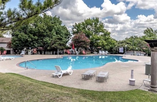 Rockwall House | Romantic Oasis King Size Suite Lakefront
