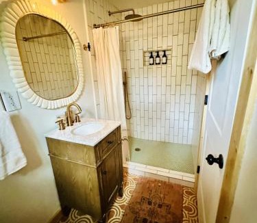 Rosedale House | Rosedale Bungalow