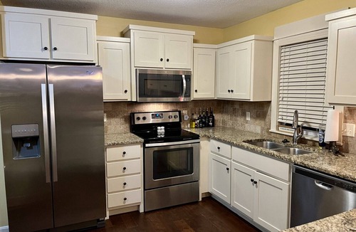Lawrence House | Rural, cozy & close to KU - easy access on hard-top roads, nice newer amenities!
