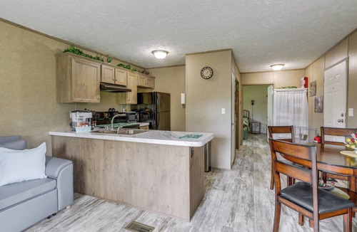 Boswell Cabin | Rural Mt Olive Cabin Rental w/White River View!