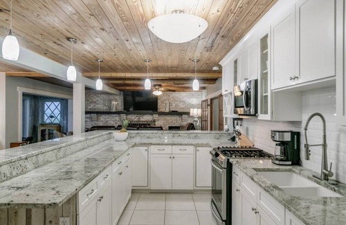 Floridana Beach House | Rustic Beach Front Home - 6 Bedrooms - Private Beach Access - Large Groups