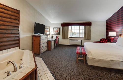 St. Joseph Hotel | Rustic Charm Meets Modern Comfort near Pony Express Museum