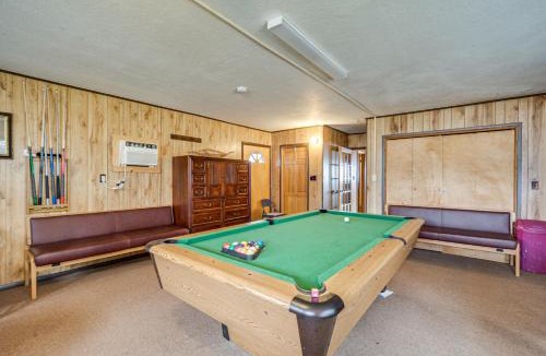 Tow House | Rustic Lake Buchanan Hideaway w/Game Room & Grill