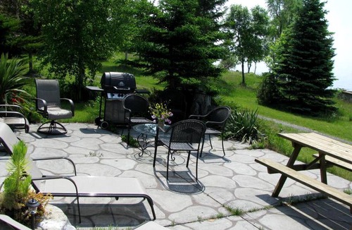 Consecon Cottage | Rustic Lakefront Cottage Rental near Belleville, Ontario