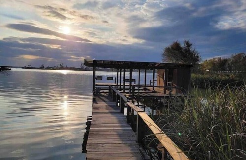 Onalaska House | RV#3, 3 slides, covered deck, lake activities