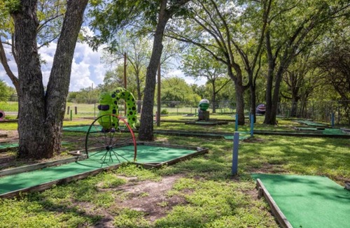 Burnet RV Rental | RV Site - Pull Through 35