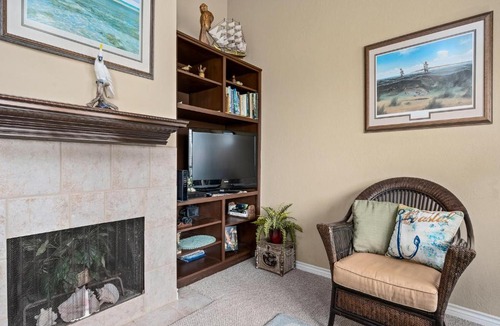 Rockport Apartment | Sailing Windward