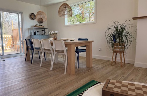 Sauble Beach House | Sauble Beach House - BOOK FOR MAY OR JUNE AND GET A SIGNIFICANT DISCOUNT!