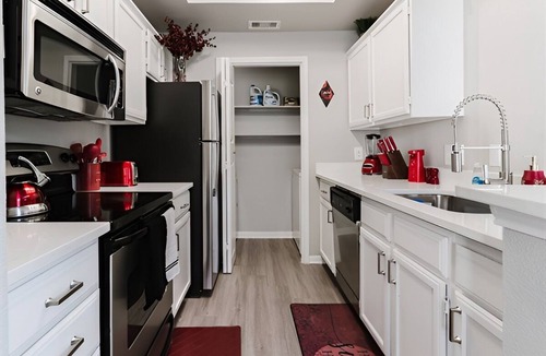 Uptown Apartment | SAVE BIG? Walkable Uptown Dallas 2BR/Nightlife