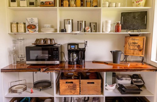 Sitka House | Scales & Shells: 4 BR, 2.5 BA House in Sitka, Sleeps 8