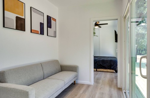 La Grange House | Scenic La Grange Tiny Home on 22 Acres By Wineries