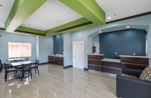 Balch Springs Hotel | Scottish Inns & Suites