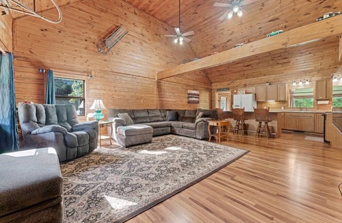 Harrison House | Secluded Harrison Retreat w Fire Pit & Deck