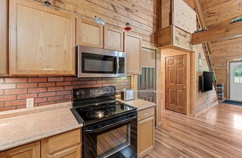 Harrison House | Secluded Harrison Retreat w Fire Pit & Deck