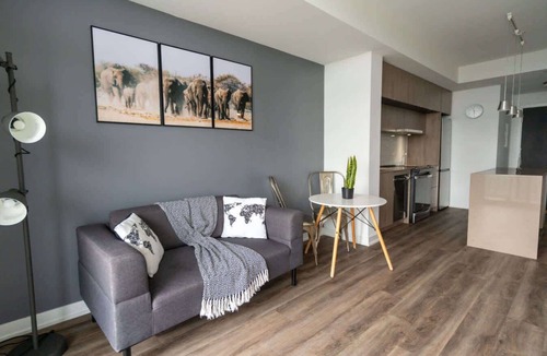 Willowdale Apartment | Serviced 1 Bedroom Apartment in North York | Pivot Building