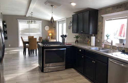 Van Buren House | Shabby chic gem with river and mountain views.