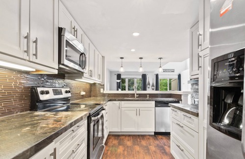 The Blue Mountains Hotel | Sierra Lane Condos