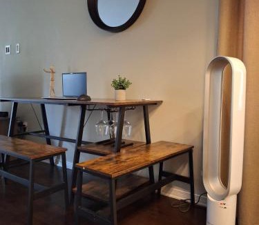 Ledbury - Heron Gate - Ridgemont - Elmwood Apartment | SimplyLovely Modern Condo Near Downtown Ottawa with Free Parking and Patio