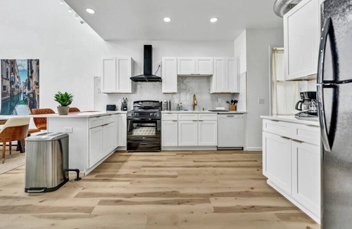 Front Park Apartment | Skyline Loft: Downtown Buffalo