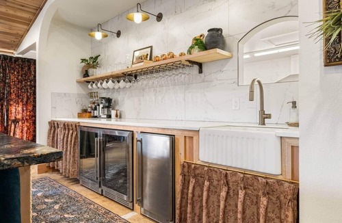 Jasper House | Sleeps 16 4 Private Ensuite Suites Luxury Boutique Lodge Jasper AR
