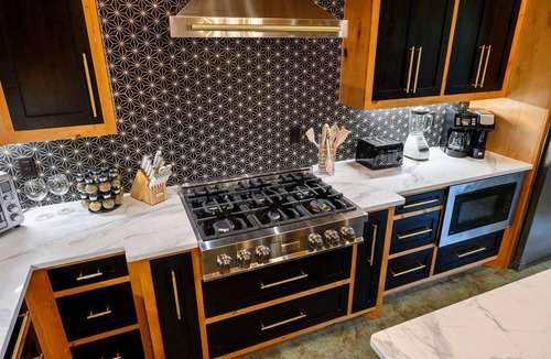 Pickens Cabin | Sleeps 52, Pond w/Kayaks, Epic Game Room, Pool, UTV Access